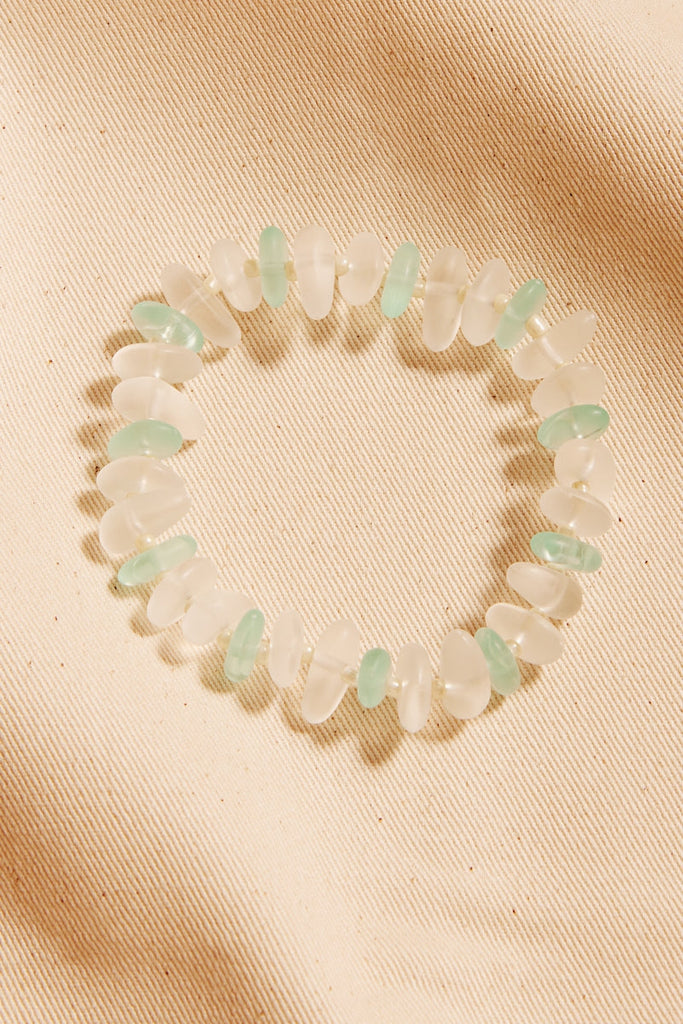 C4B2092_WHT