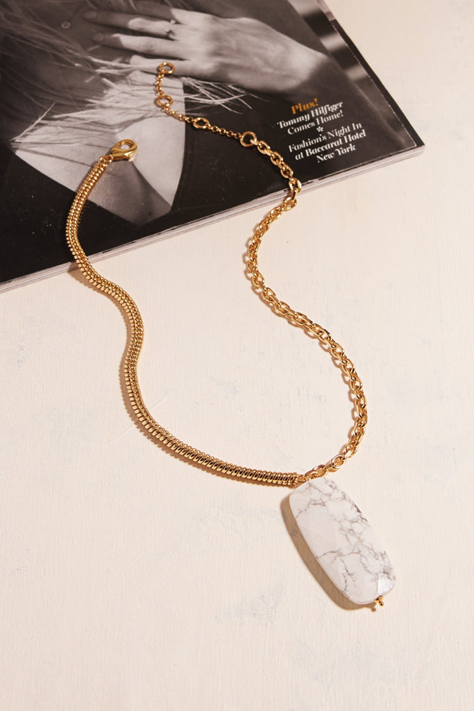 DS1N027_HOWLITE